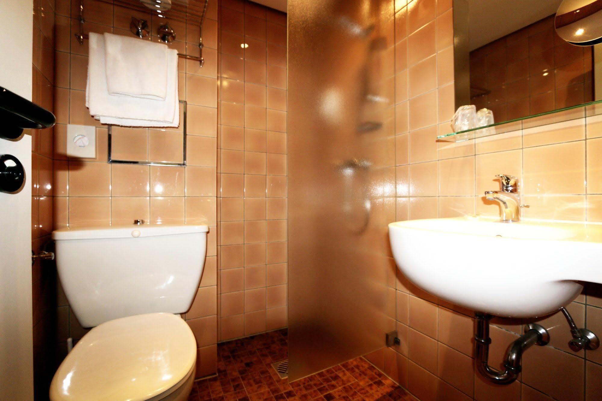 Atelier Hotel Essen-City Екстер'єр фото